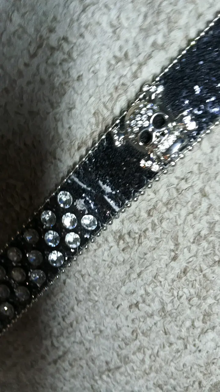 Cinturón negro con brillantes y hebilla decorativa - 3