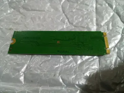 SSD M.2 120GB WD Green SATA en buen estado - miniatura 3