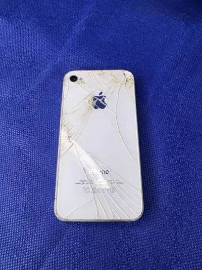 iPhone 4S, 6GB con tapa trasera rota - miniatura 2