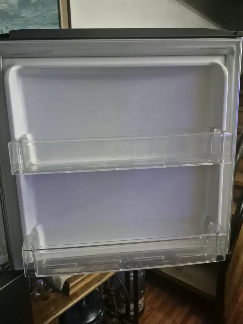 Refrigerador LG de dos puertas en buen estado - 3
