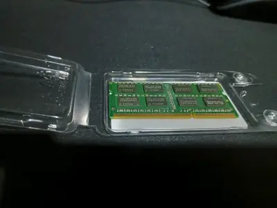 Memoria RAM Kingston 8GB DDR3 para Laptop - miniatura 2