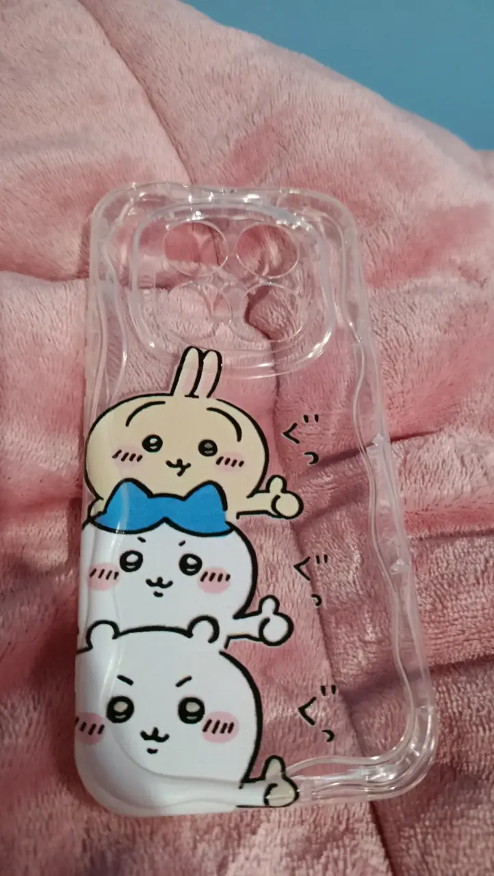 Funda transparente con diseño de Chiikawa