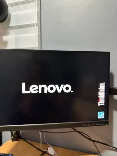 Monitor Lenovo ThinkVision S22e-19 Full HD - miniatura 1