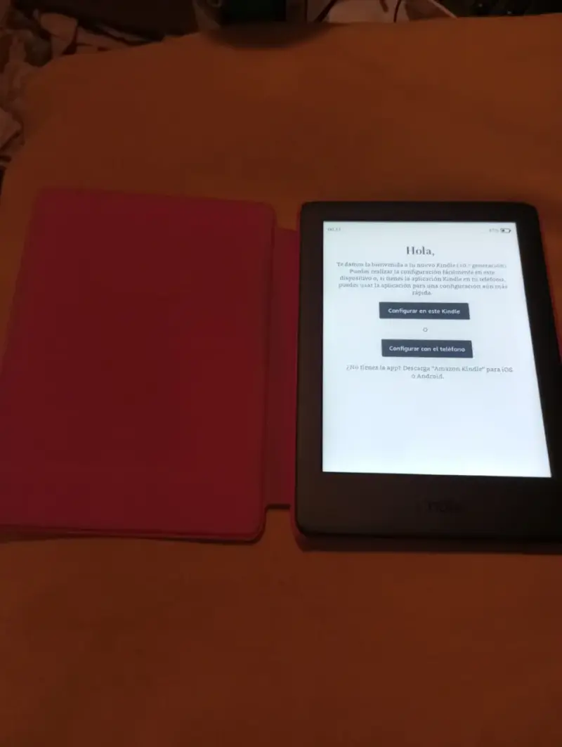 Kindle con funda rosa en buen estado - 6