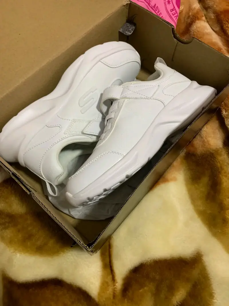 Zapatillas nuevas blancas para niñ@s Skechers - 1