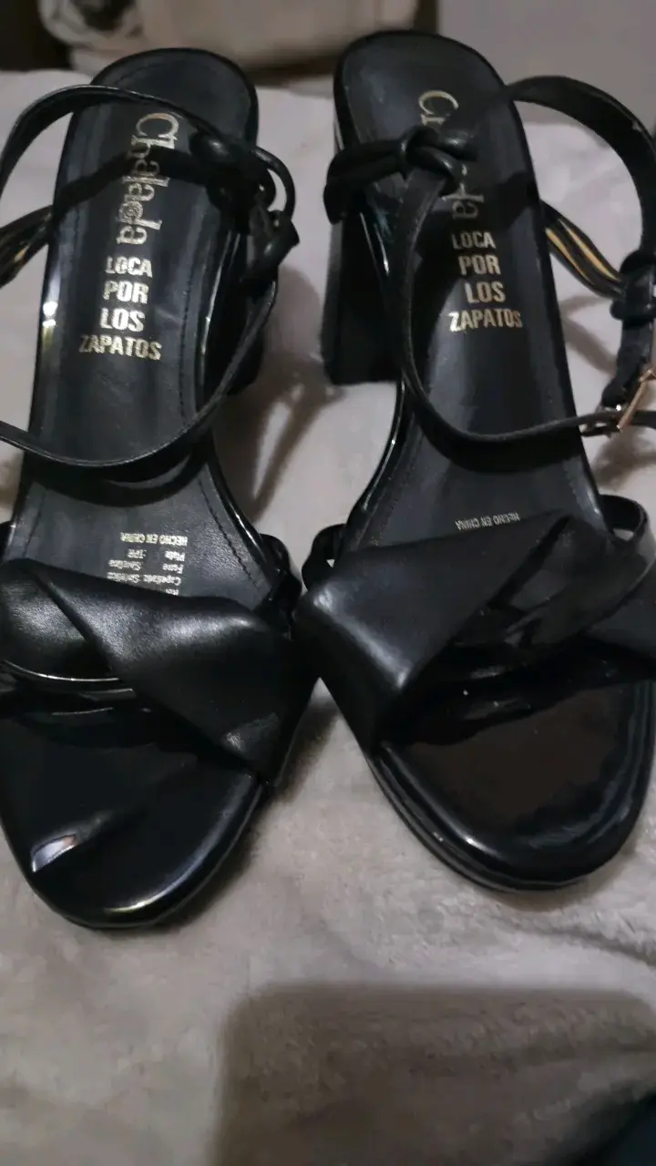 Sandalias de tacón alto negras Chalada - 2