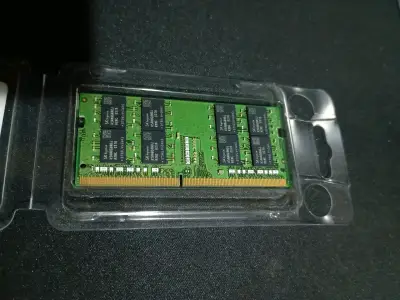 Memoria RAM SK Hynix 16GB DDR4 3200MHz - miniatura 2