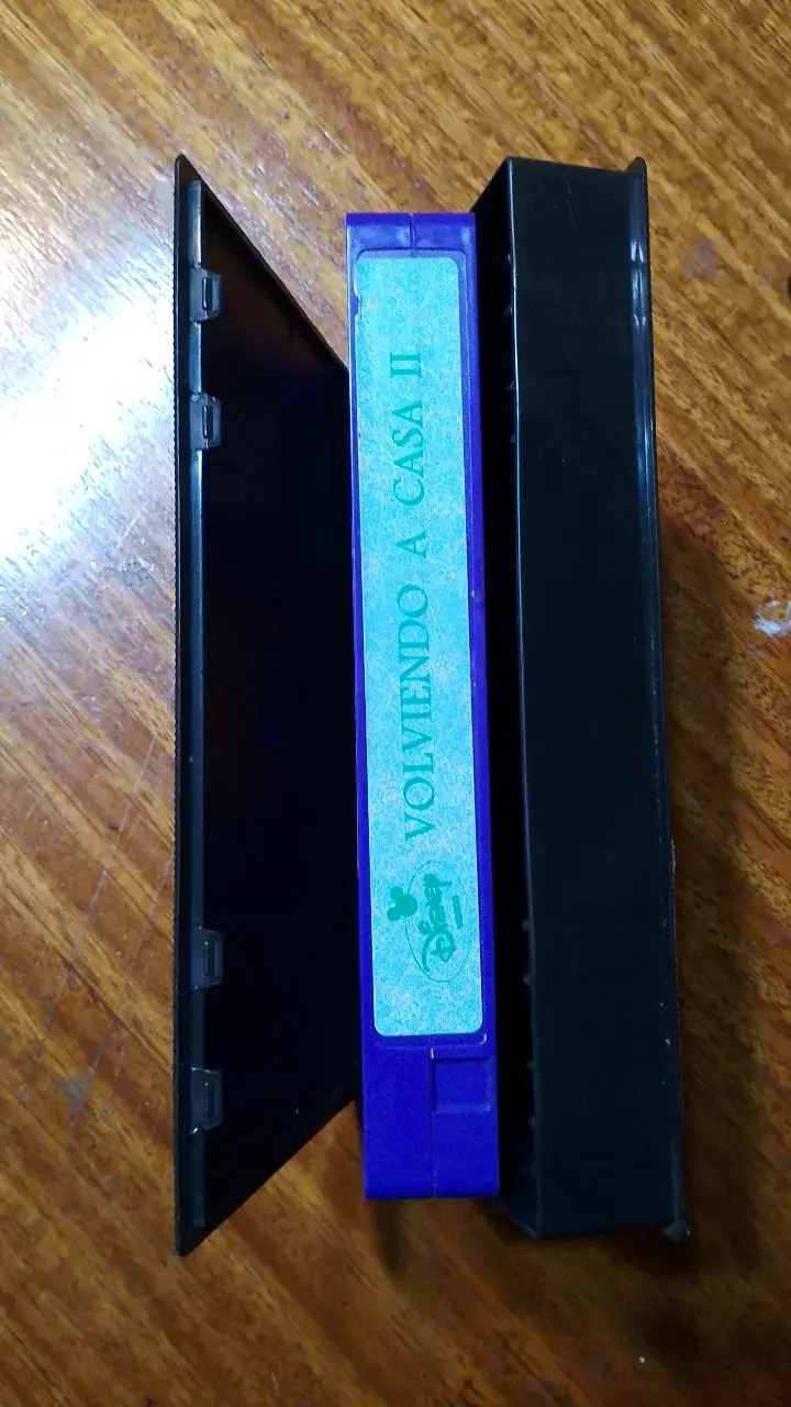 Películas VHS Volviendo a Casa I y II Disney - 3