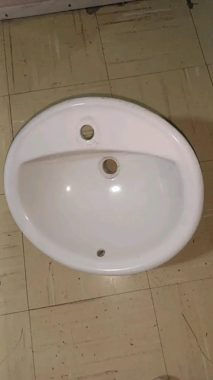 Lavamanos de cerámica blanco para baño