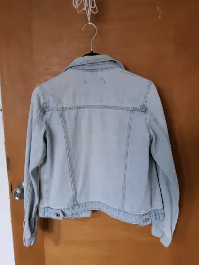 Chaqueta de mezclilla azul claro - miniatura 2