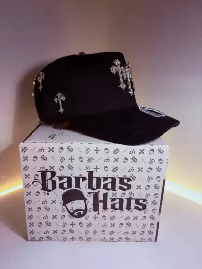 Gorra negra con cruces brillantes El Barbas Hats - miniatura 1