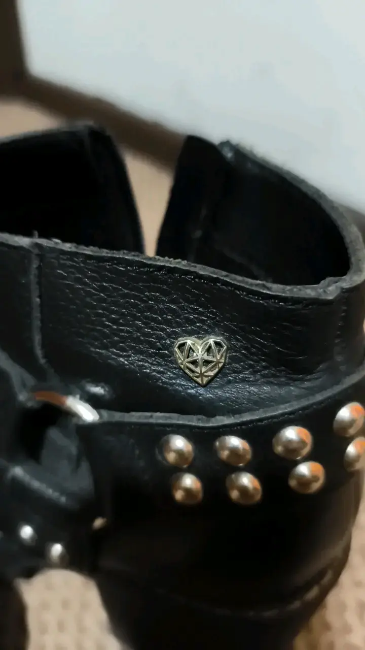 Botines de cuero negro con tachas - 3