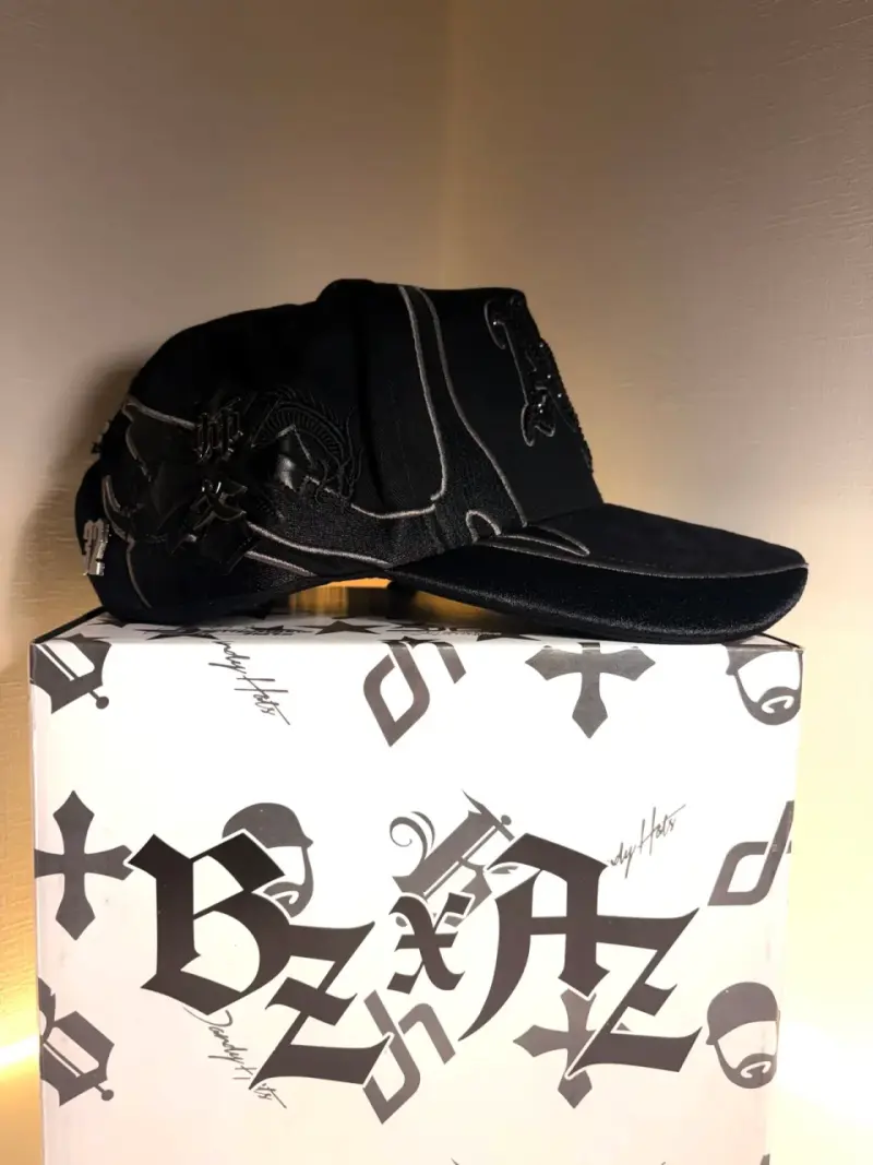 Gorra negra con diseño bordado ABZ el Barba Hats - 3