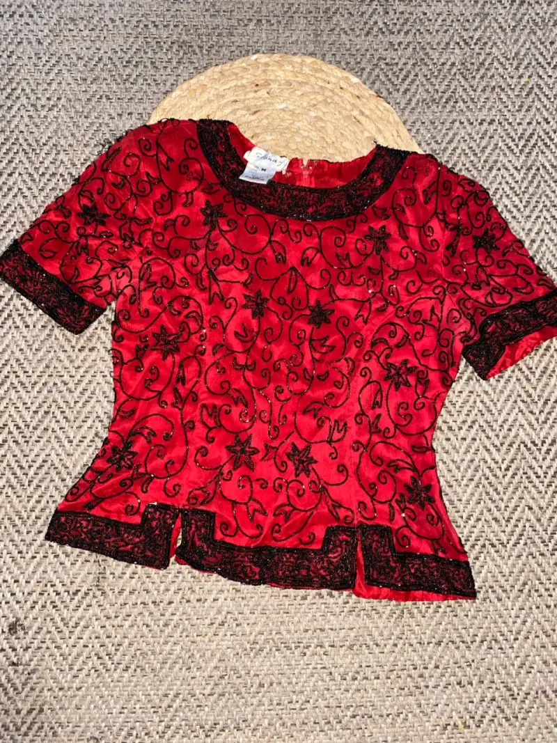 Blusa roja con bordado negro Stenay - 1