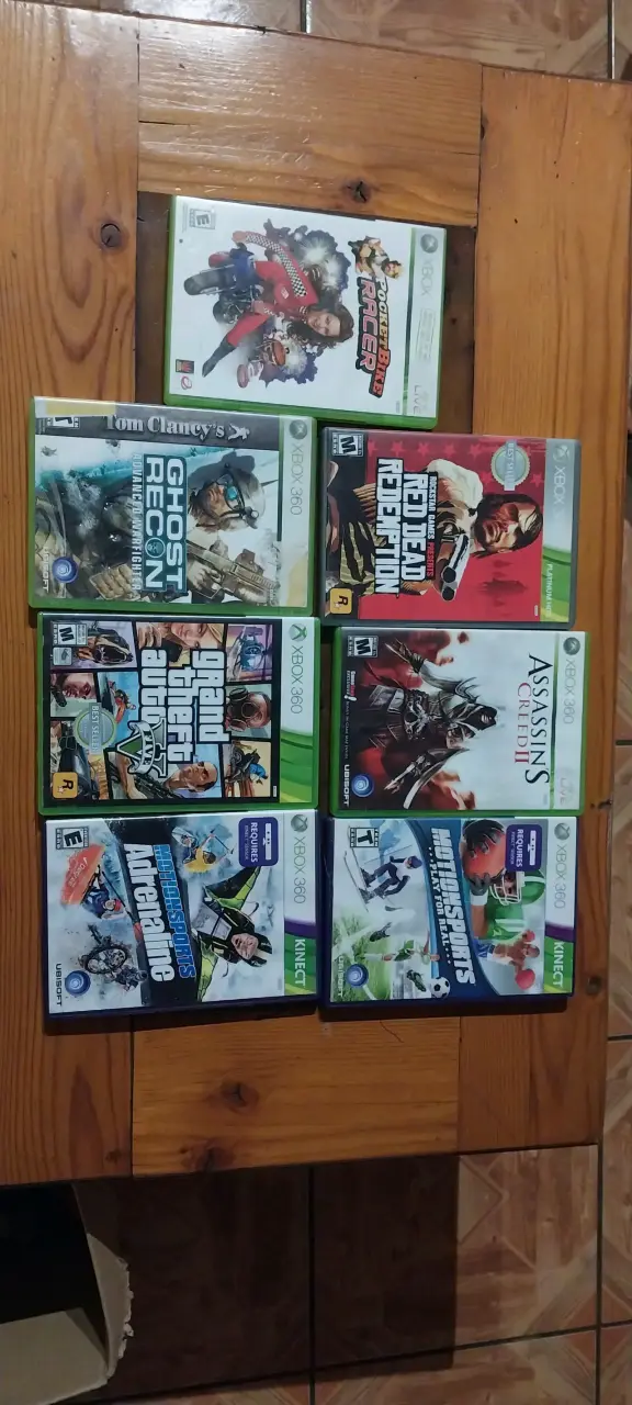 Consola Xbox 360 con juegos y accesorios - 11