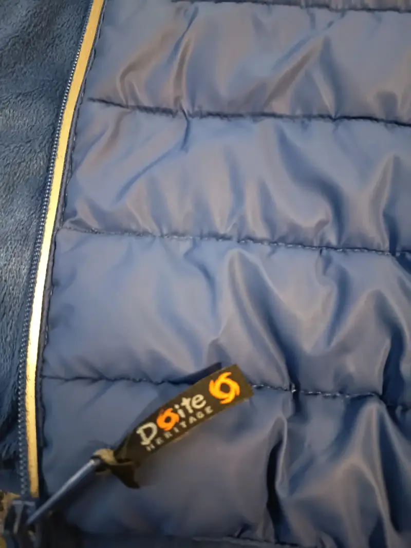 Chaqueta acolchada azul con capucha - 5