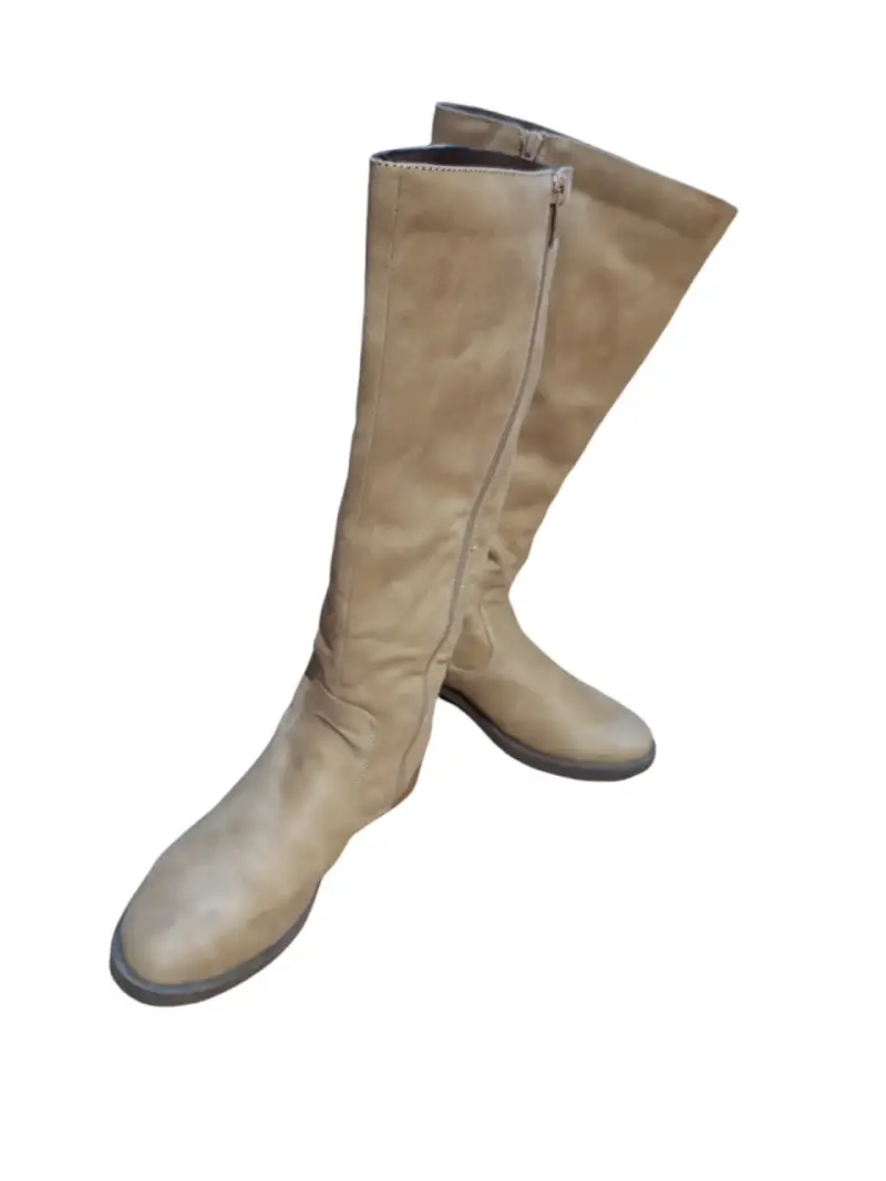 Botas largas de gamuza beige para mujer - 4