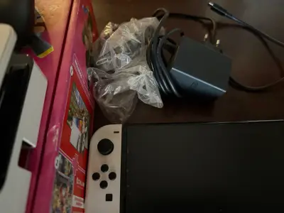 Consola Nintendo Switch OLED con accesorios - miniatura 1