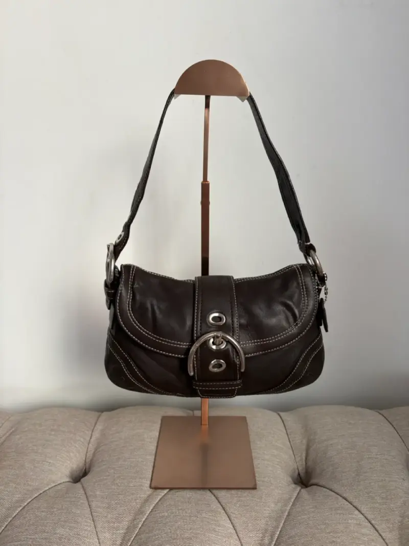 Bolso coach soho color chocolate
