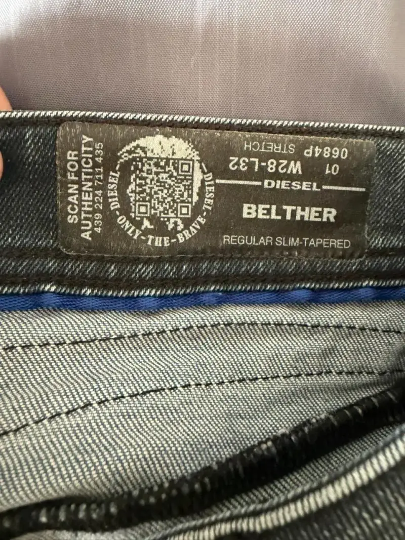 Jeans Diesel Belther Slim Tapered Hombre - 3