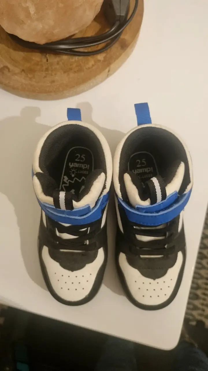 Zapatillas deportivas para niños con luces Yampi - 1