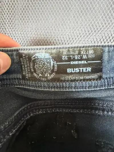 Jeans Diesel Buster Slim Tapered para Hombre - miniatura 1
