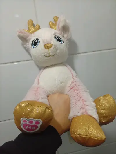 Peluche de reno Build-A-Bear con detalles dorados - miniatura 1