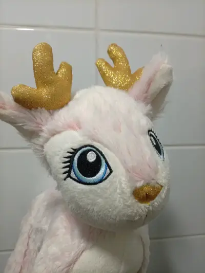 Peluche de reno Build-A-Bear con detalles dorados - miniatura 2