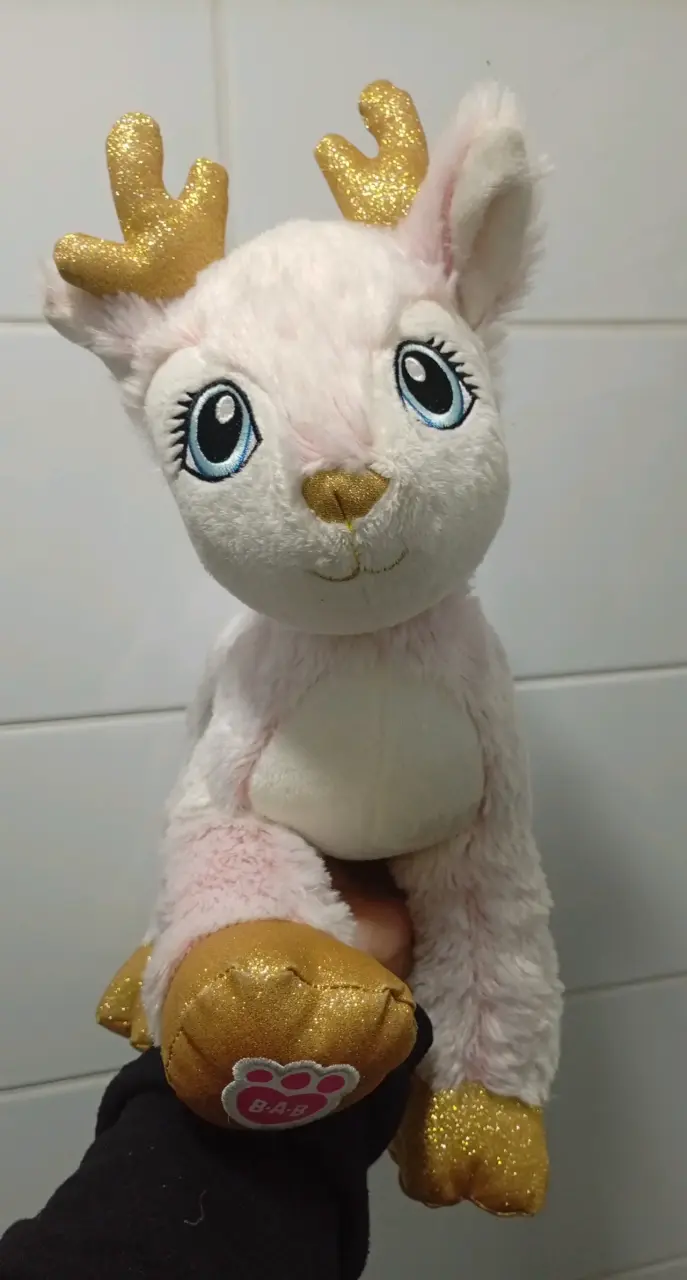 Peluche de reno Build-A-Bear con detalles dorados - 4