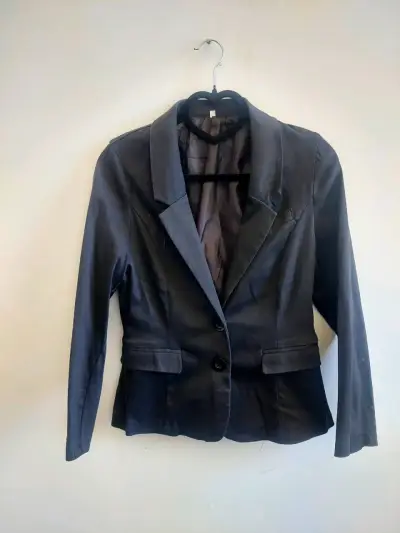 Blazer negro para mujer talla M - miniatura 2