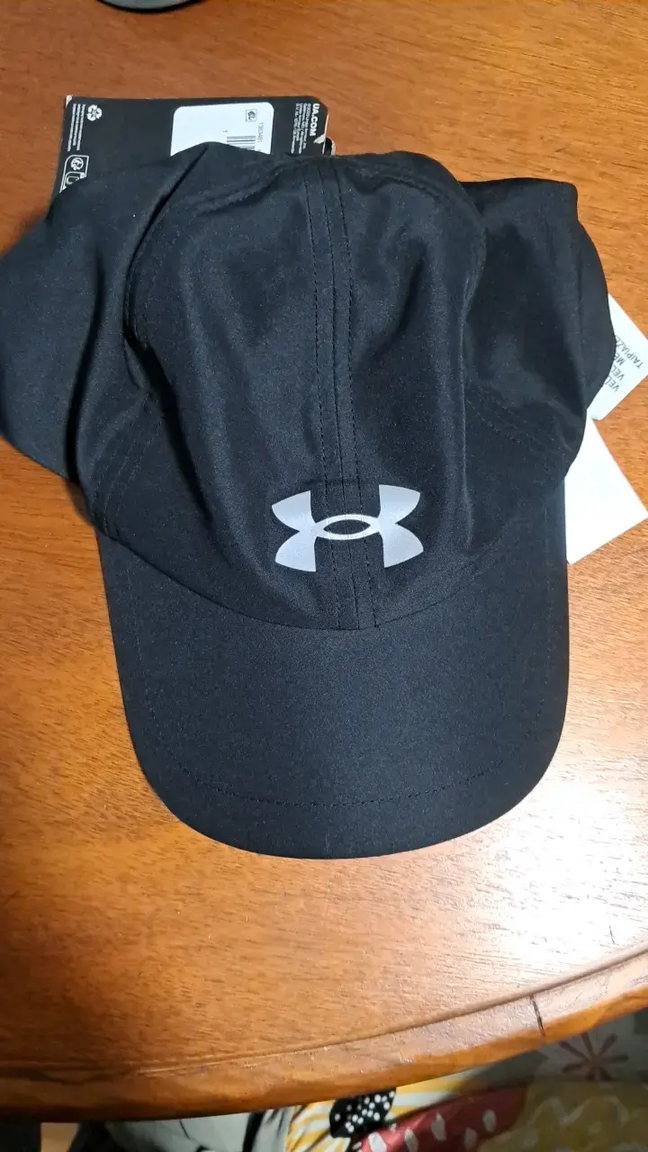 Gorra negra Under Armour reflectante - 1