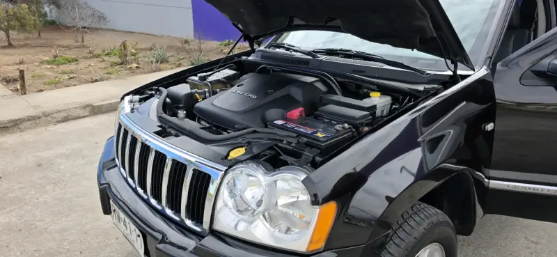 Jeep Grand Cherokee 4x4 en buen estado - 5