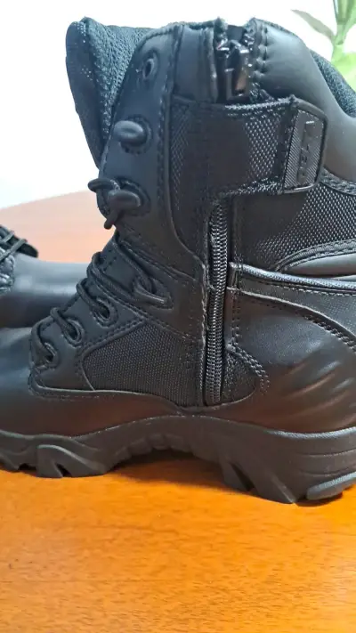 Botas tácticas negras Delta con cierre lateral - miniatura 3