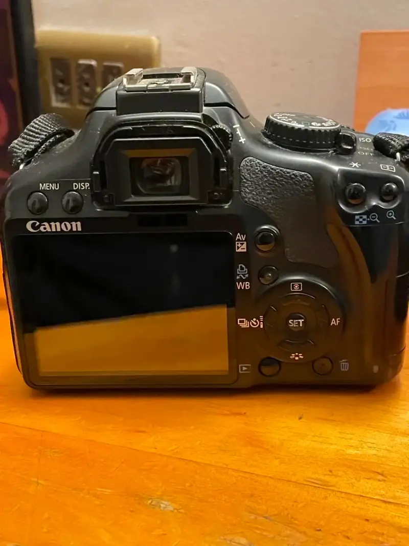 Cámara Canon EOS 7D con lente incluido - 3