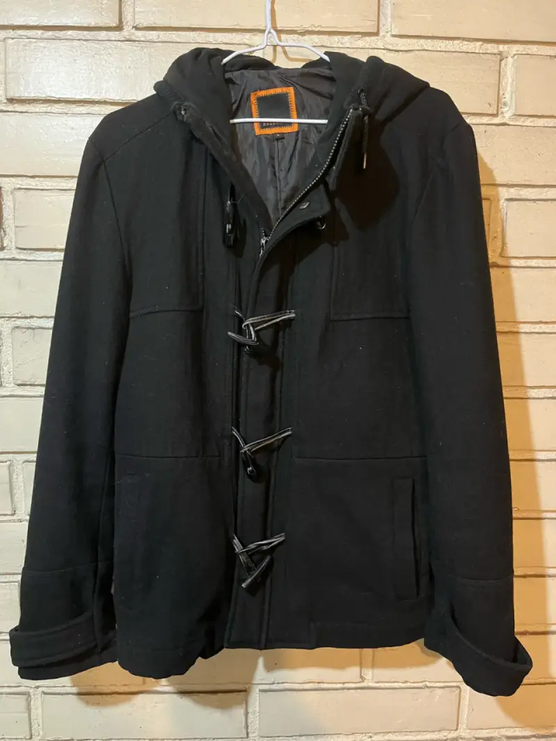 Abrigo negro con capucha Basement para hombre - 1