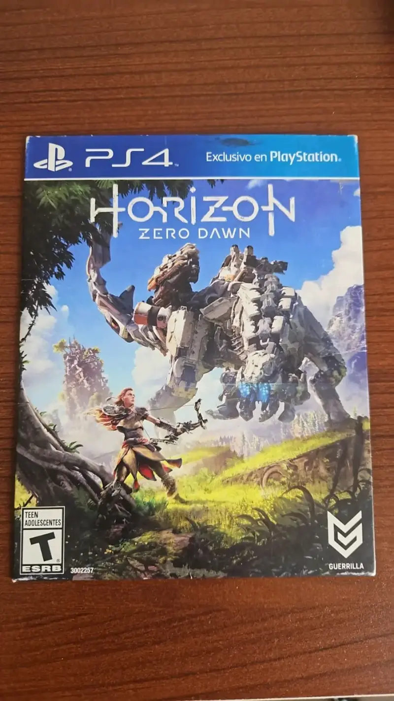 Juego PS4 Horizon Zero Dawn en buen estado - 2
