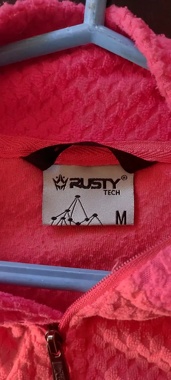 Polera deportiva mujer Rusty Tech rosa - 2