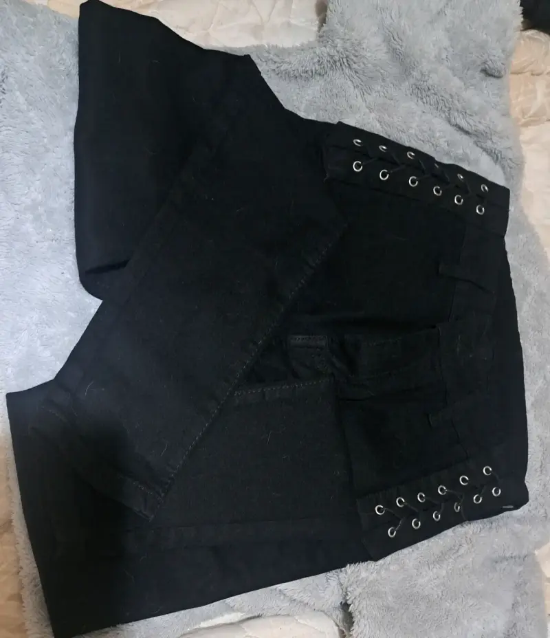 Pantalones negros con trenzado decorativos - 3