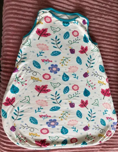 Saco de dormir para bebé 6-12 meses con diseño floral - miniatura 1