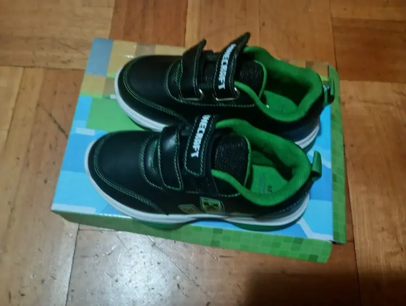 Zapatillas infantiles Minecraft con luces LED - 2