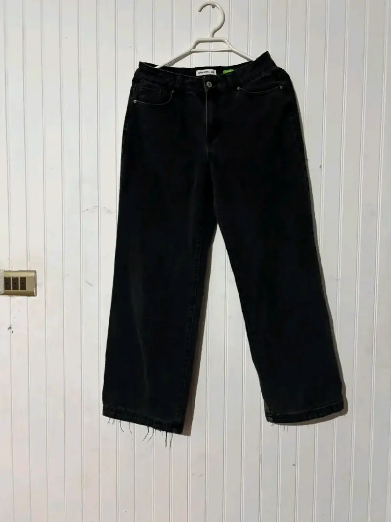 Jeans negros de mujer Opposite en buen estado - 2