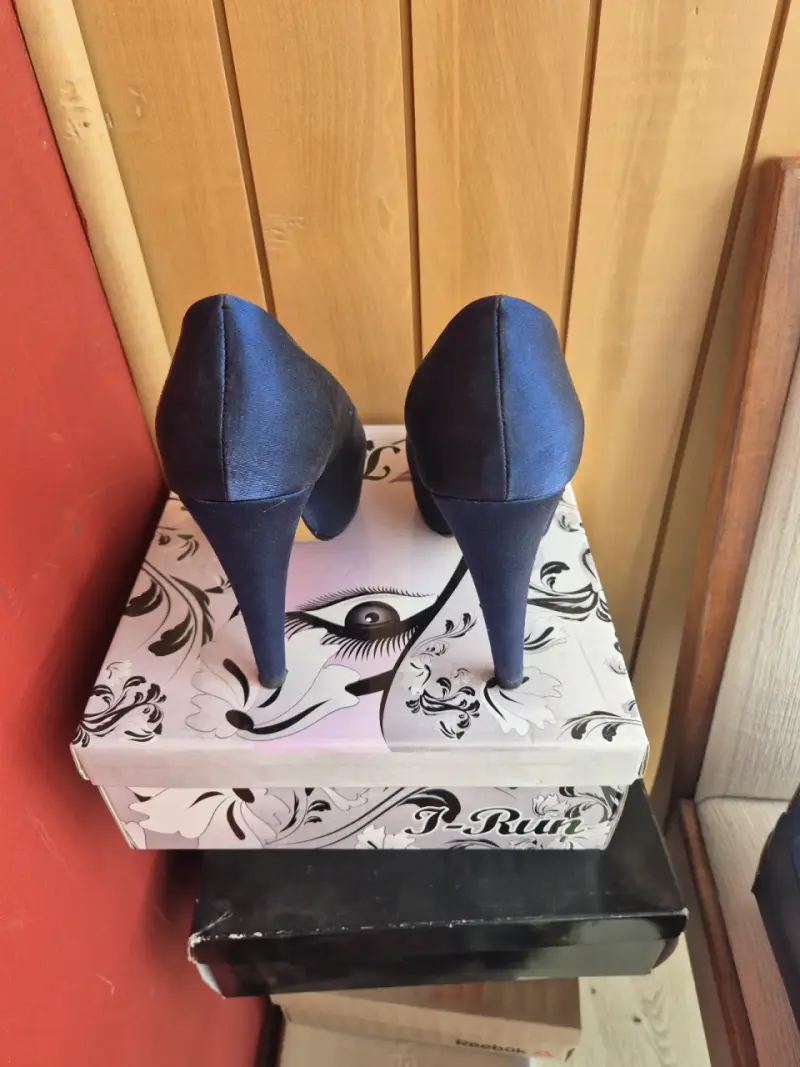 Zapatos de tacón alto azul elegante - 4