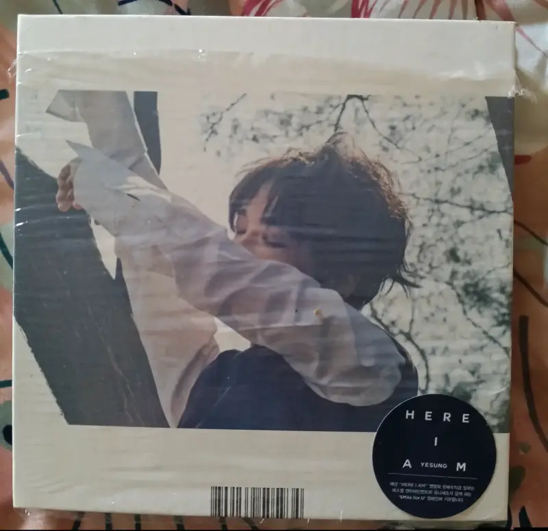 Álbum de música 'Here I Am' de Yesung - 1