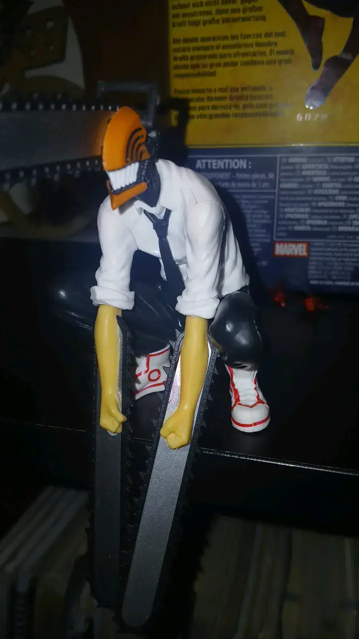 Figura de Chainsaw Man - 3