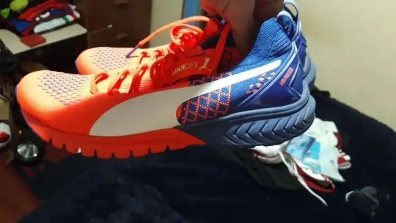 Zapatillas deportivas Puma Ignite rojas y azules