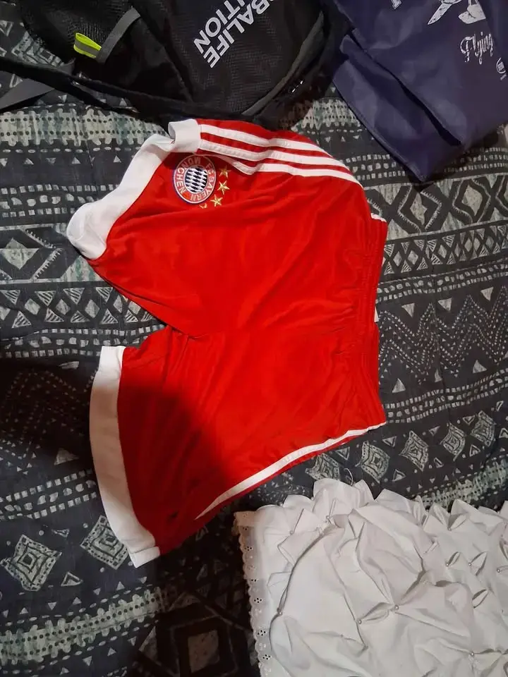 Shorts deportivos rojos adidas bayern munchen - 2