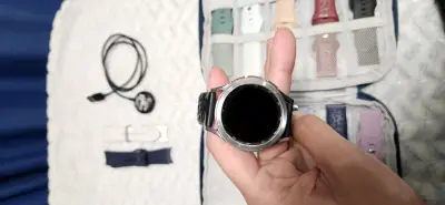 Smartwatch Samsung Galaxy 4 Classic con correas - miniatura 3