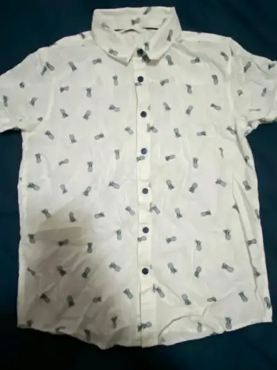 Camisa manga corta con estampado de piñas MNG - miniatura 1