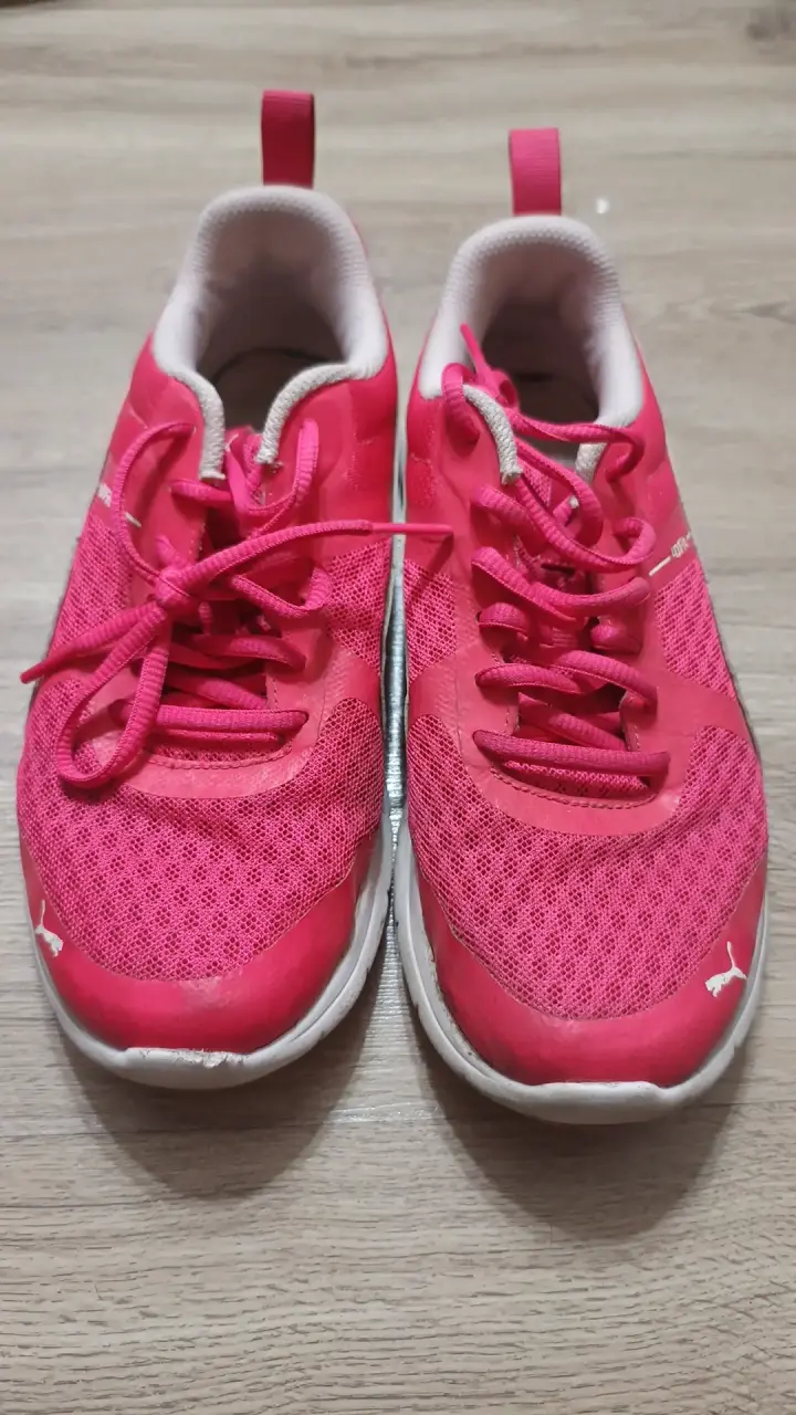 Zapatillas deportivas rosas Puma para mujer - 1