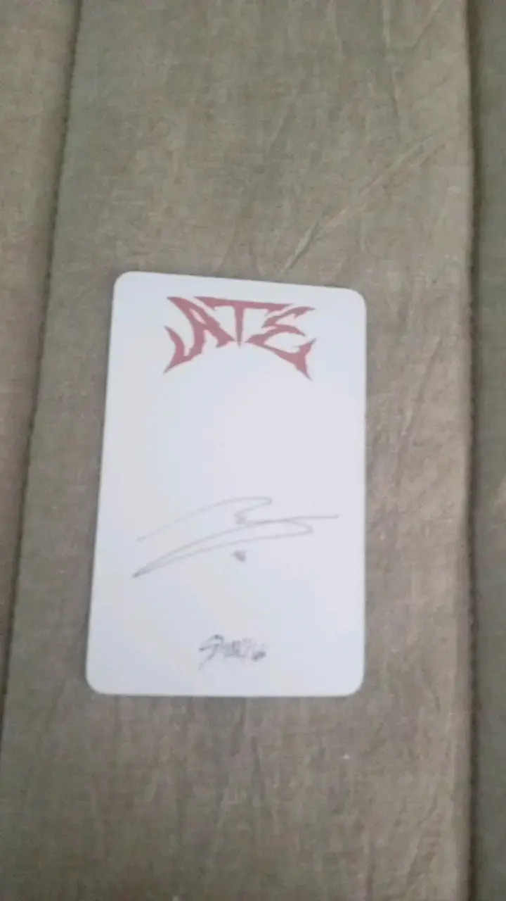 Photocard de colección K-pop ATEEZ - 2